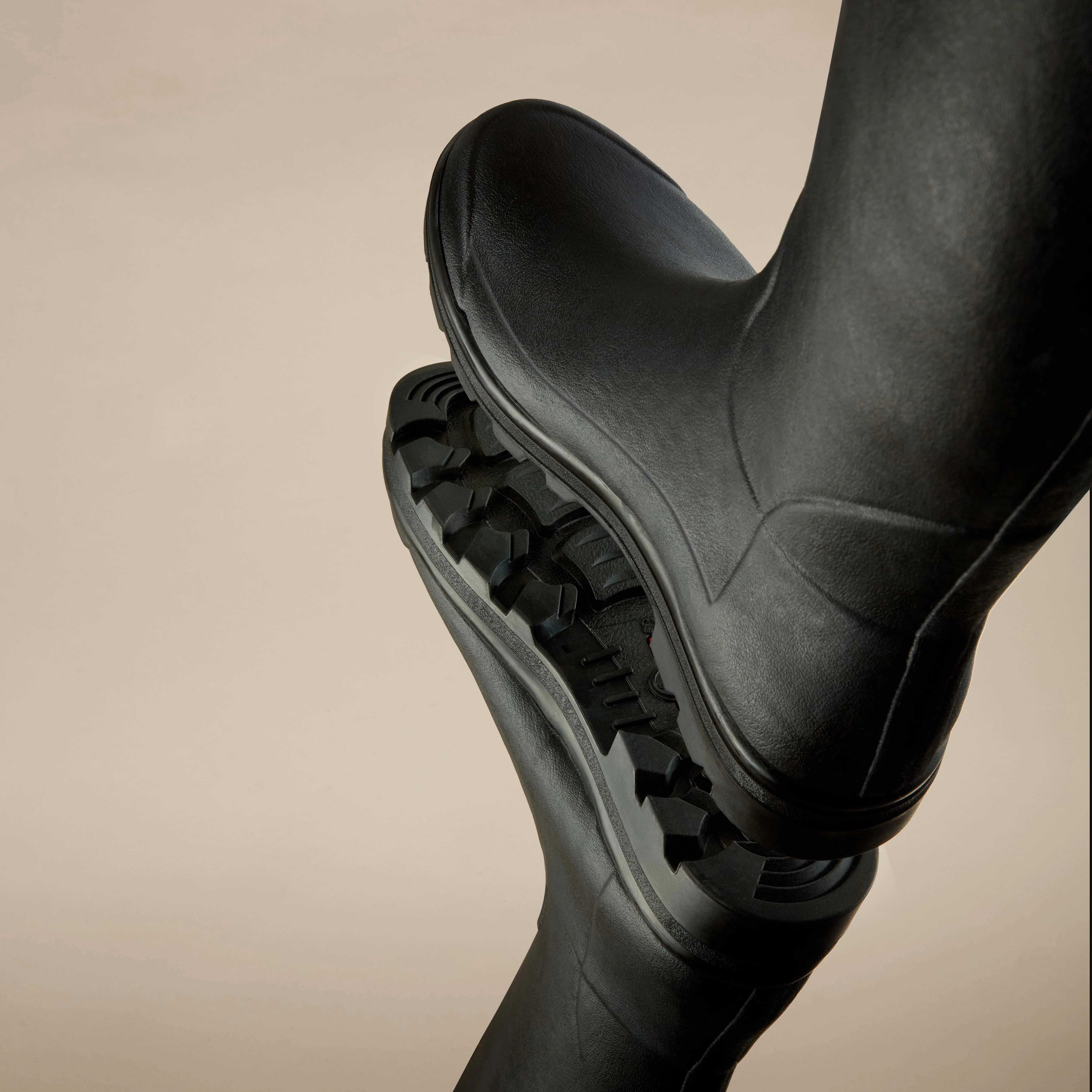 Men's Vierzonord Neoprene Lined Wellington Boot - Black - Image 3
